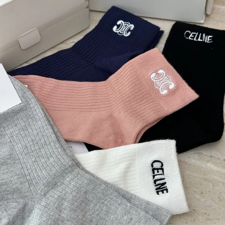 スーパーコピー ディオール 靴下