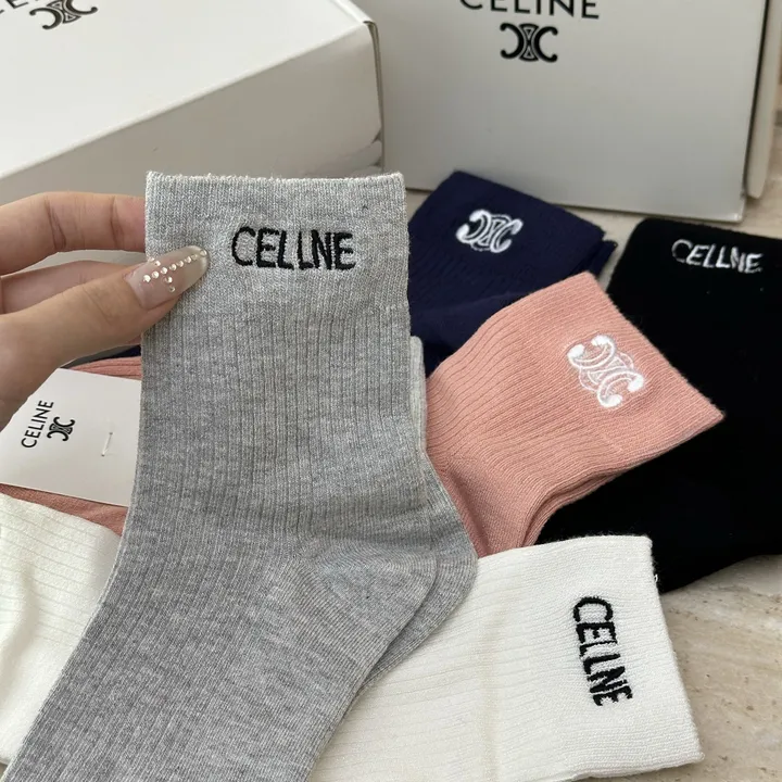 スーパーコピー ディオール 靴下