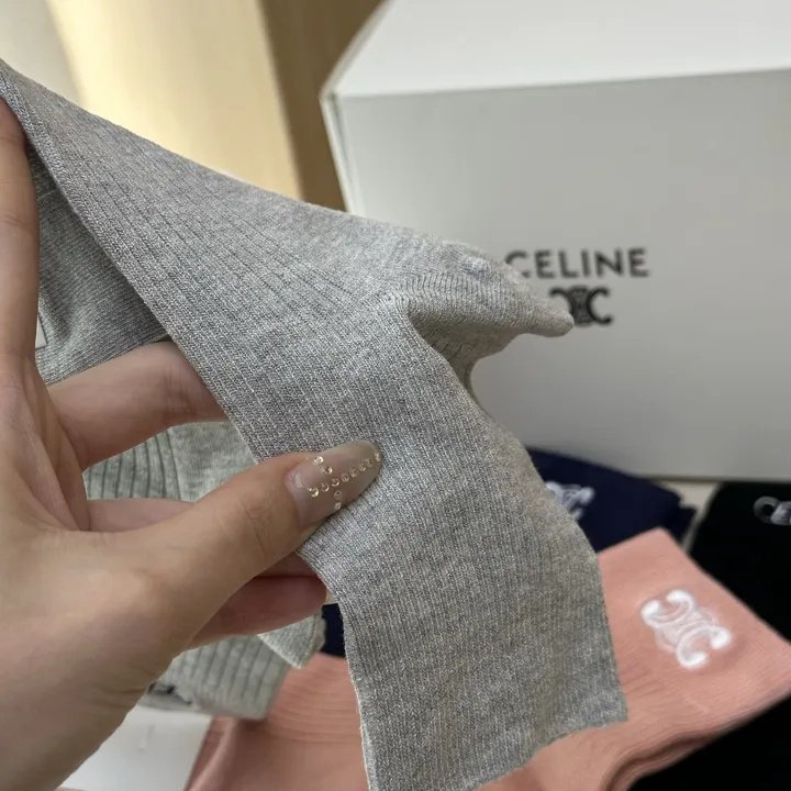 スーパーコピー ディオール 靴下