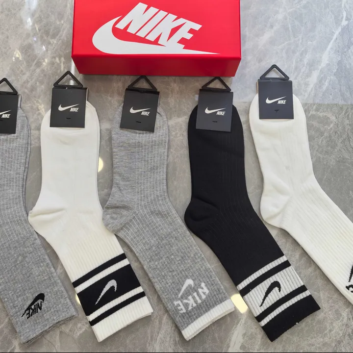 スーパーコピー ナイキ 靴下