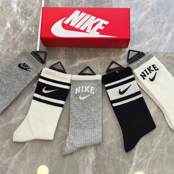 スーパーコピー ナイキ 靴下