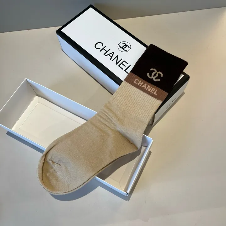 スーパーコピー シャネル 靴下