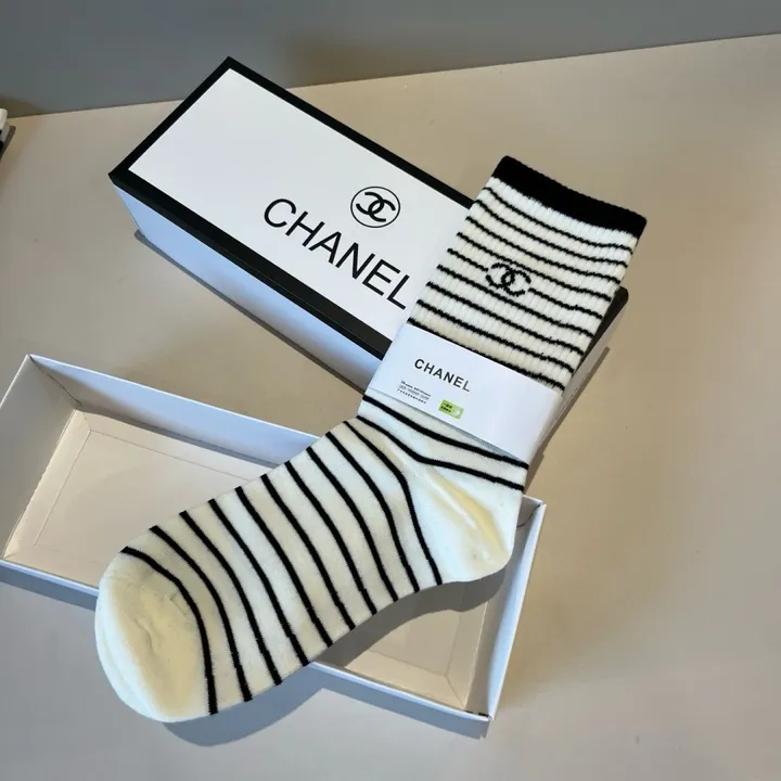 スーパーコピー シャネル 靴下