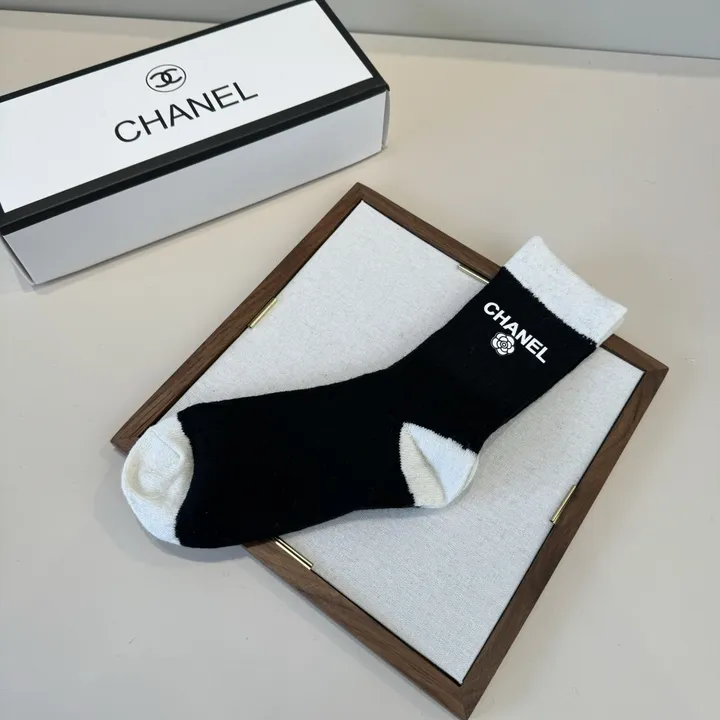スーパーコピー シャネル 靴下