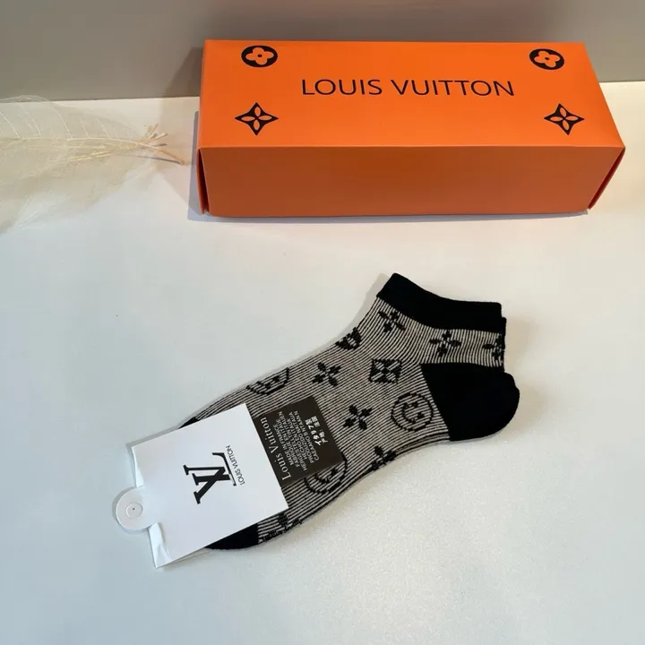 スーパーコピー ルイヴィトン 靴下