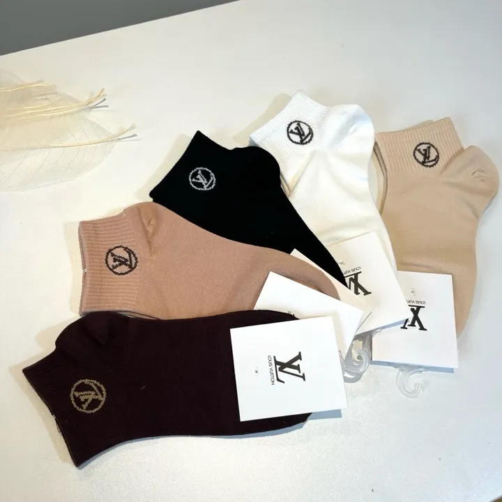 スーパーコピー ルイヴィトン 靴下