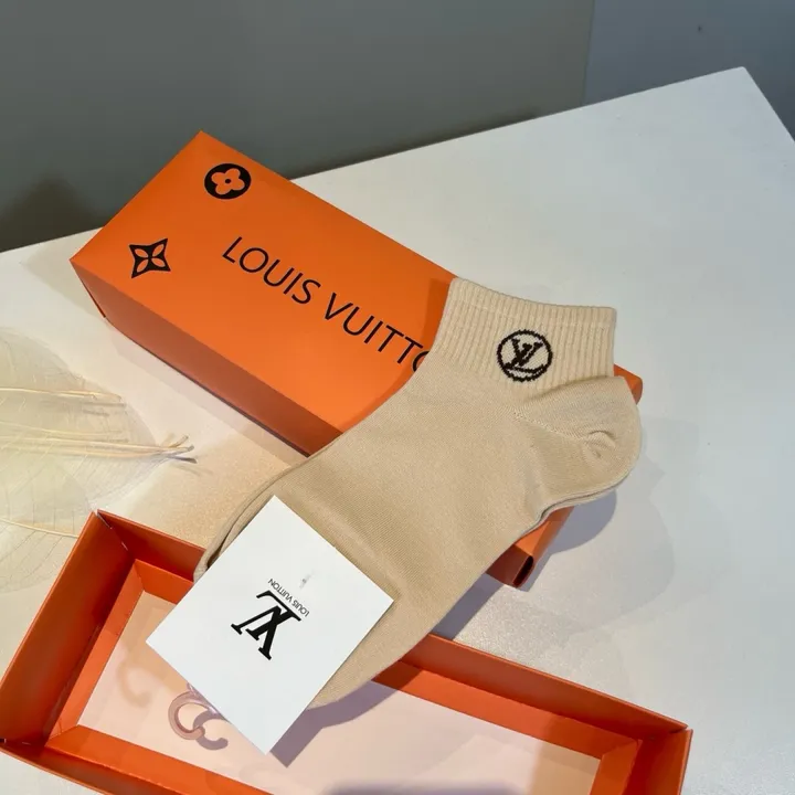 スーパーコピー ルイヴィトン 靴下