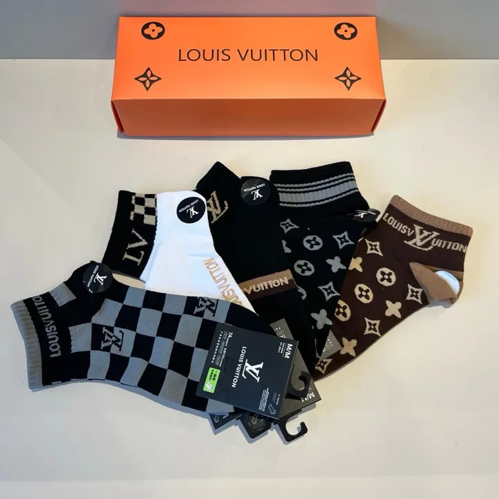 スーパーコピー ルイヴィトン 靴下