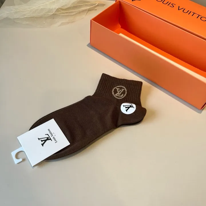 スーパーコピー ルイヴィトン 靴下
