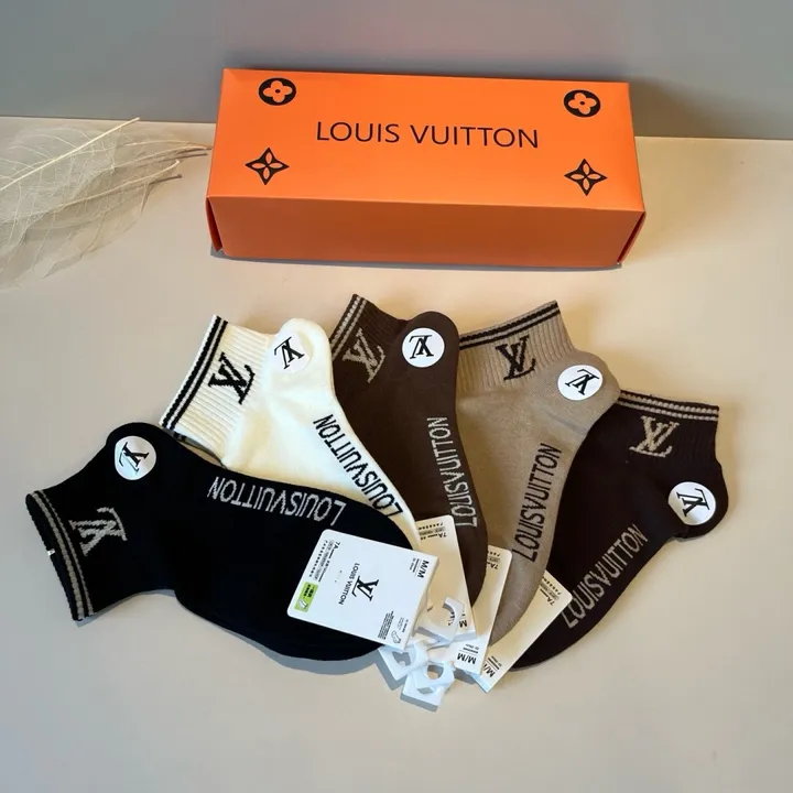 スーパーコピー ルイヴィトン 靴下