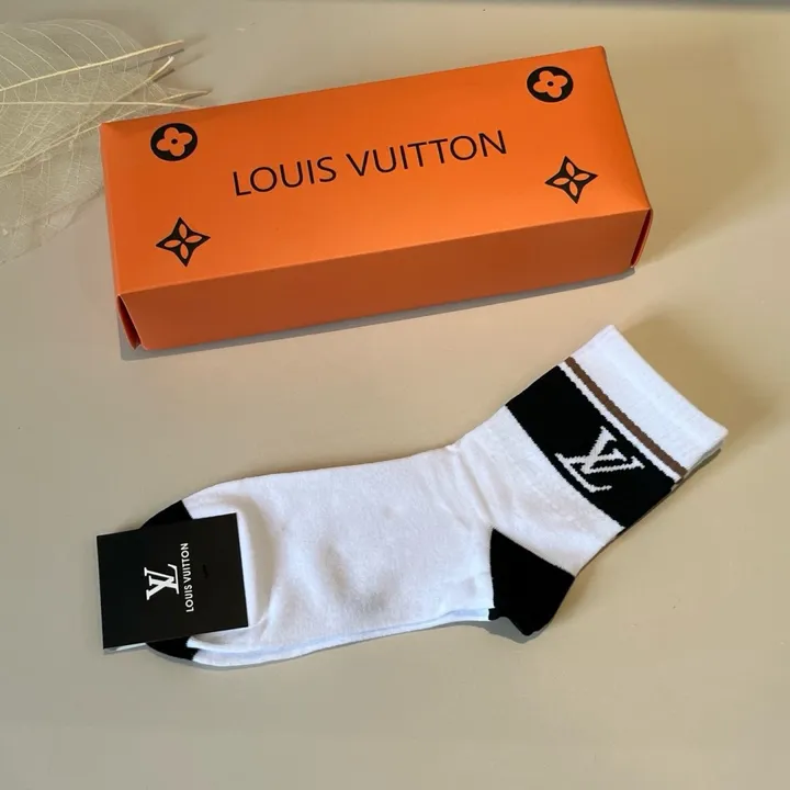 スーパーコピー ルイヴィトン 靴下