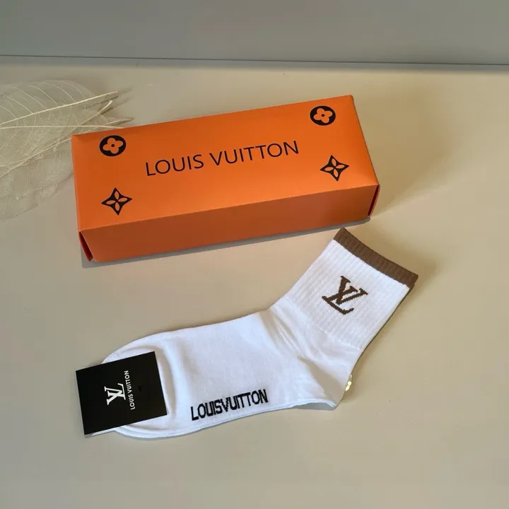 スーパーコピー ルイヴィトン 靴下