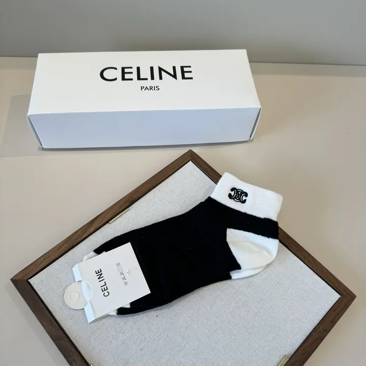 スーパーコピー セリーヌ 靴下