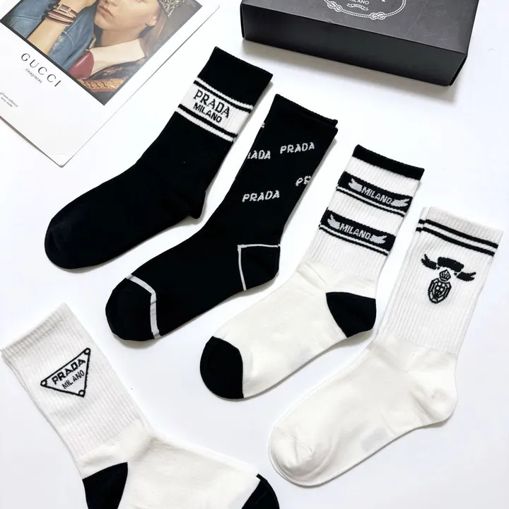 スーパーコピー バレンシアガ 靴下