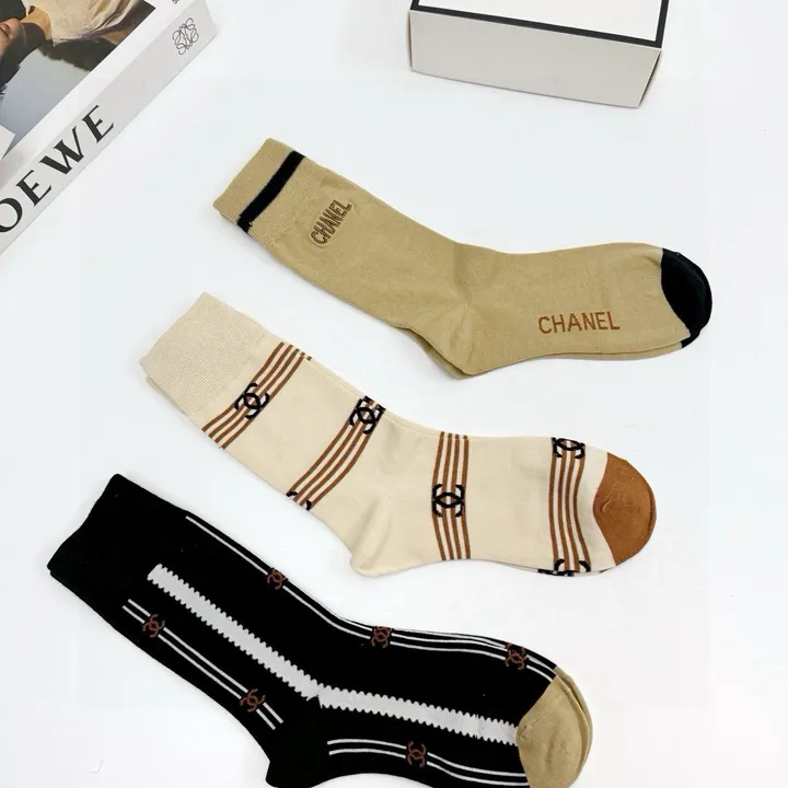 スーパーコピー シャネル 靴下