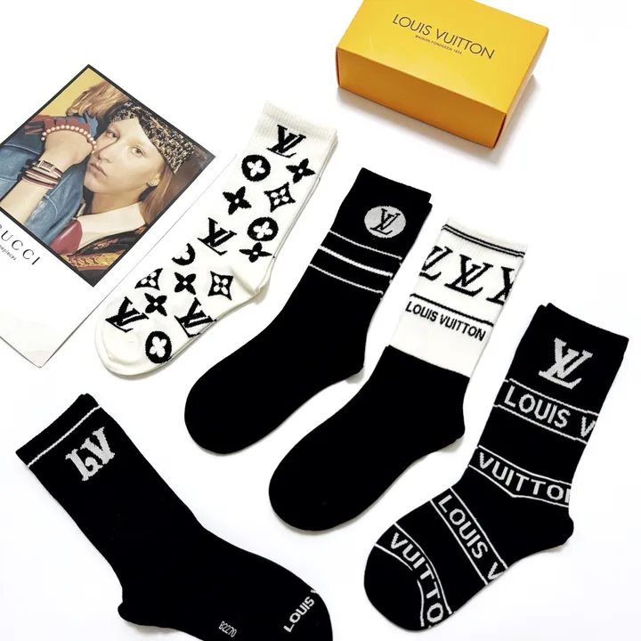 スーパーコピー ルイヴィトン 靴下