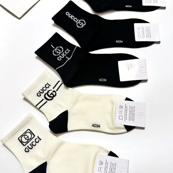 スーパーコピー グッチ 靴下