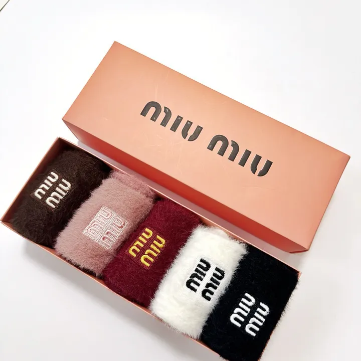 スーパーコピー ミュウミュウ 靴下