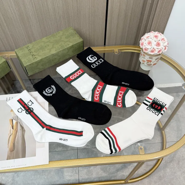 スーパーコピー グッチ 靴下