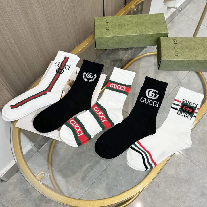 スーパーコピー グッチ 靴下