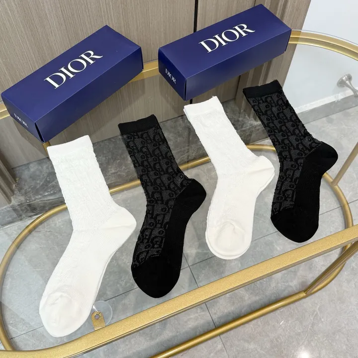 スーパーコピー ディオール 靴下