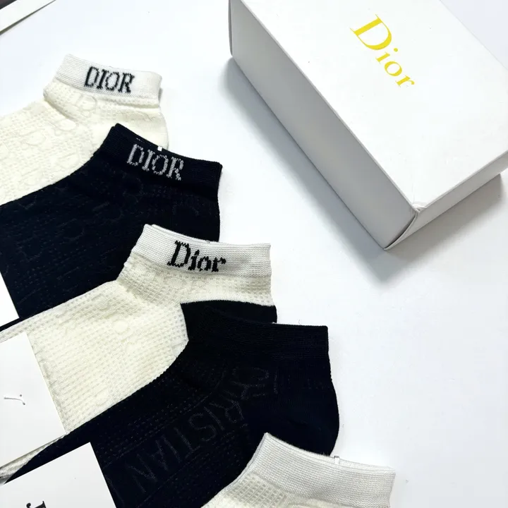 スーパーコピー ディオール 靴下