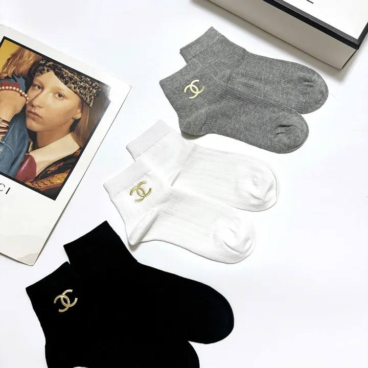 スーパーコピー シャネル 靴下