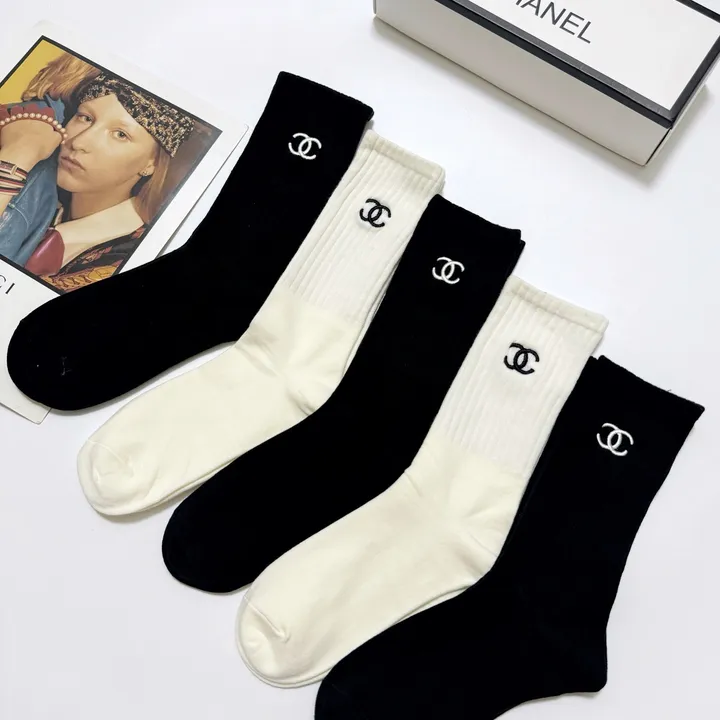 スーパーコピー シャネル 靴下