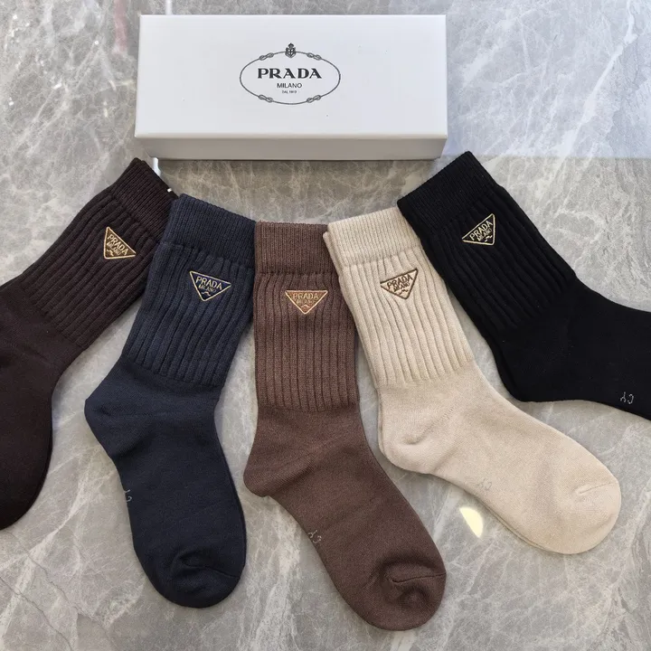 スーパーコピー バレンシアガ 靴下