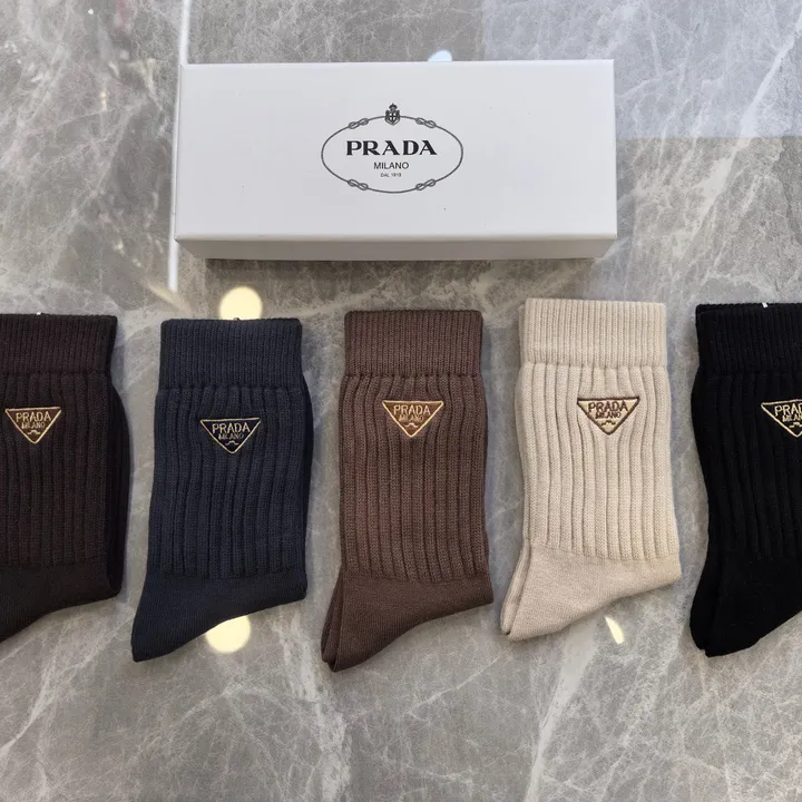 スーパーコピー バレンシアガ 靴下