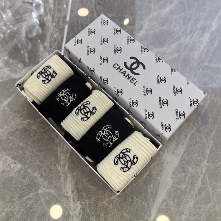 スーパーコピー シャネル 靴下