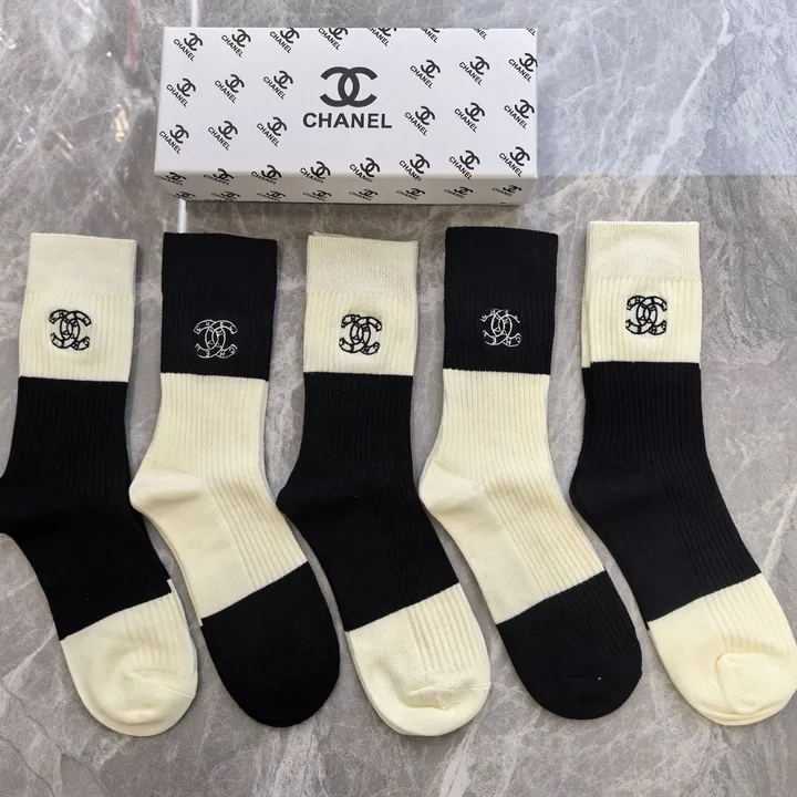 スーパーコピー シャネル 靴下