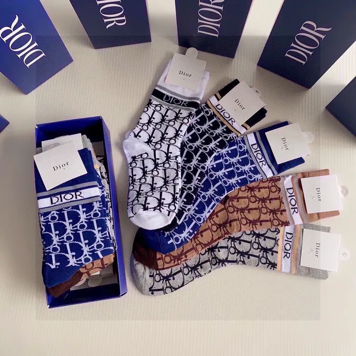 スーパーコピー ディオール 靴下