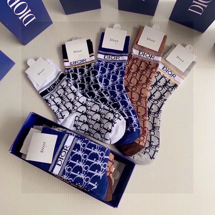 スーパーコピー ディオール 靴下