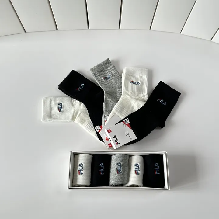 スーパーコピー アディダス 靴下