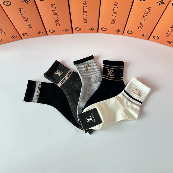 スーパーコピー バレンシアガ 靴下