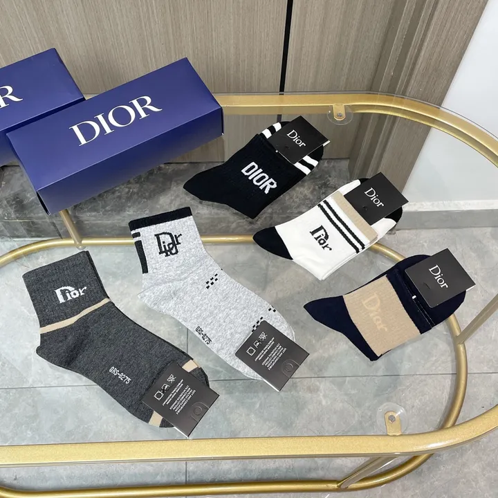 スーパーコピー ディオール 靴下