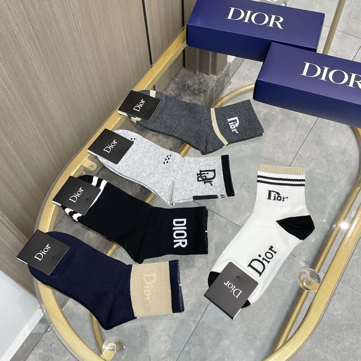 スーパーコピー ディオール 靴下