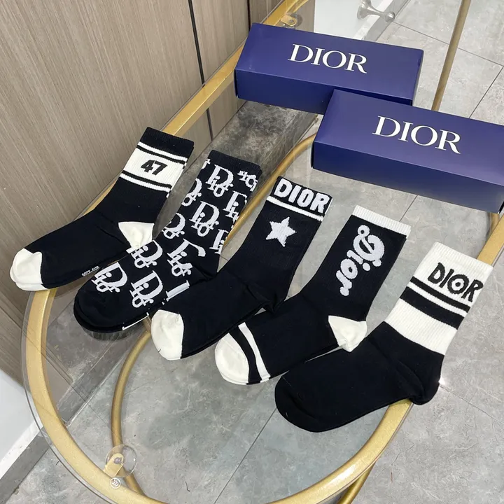 スーパーコピー ディオール 靴下
