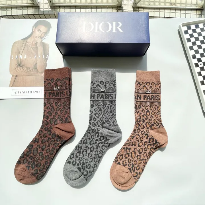 スーパーコピー ディオール 靴下