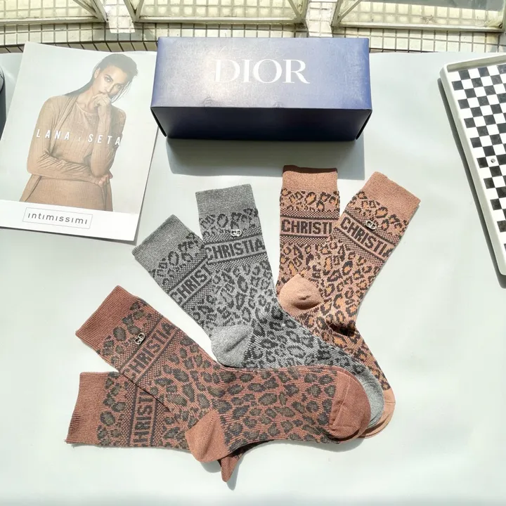 スーパーコピー ディオール 靴下