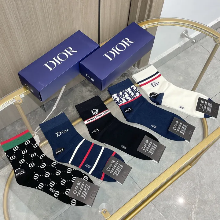 スーパーコピー ディオール 靴下