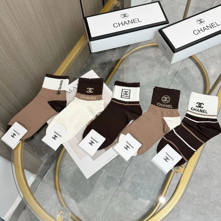 スーパーコピー シャネル 靴下