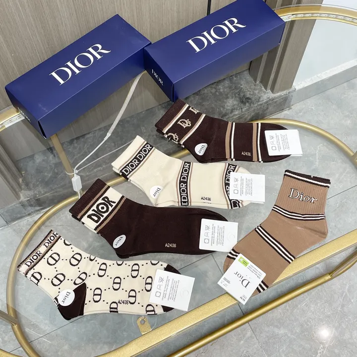 スーパーコピー ディオール 靴下