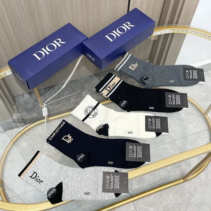 スーパーコピー ディオール 靴下