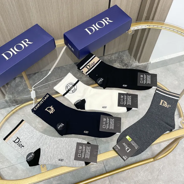 スーパーコピー ディオール 靴下