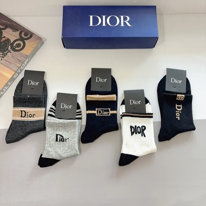 スーパーコピー ディオール 靴下