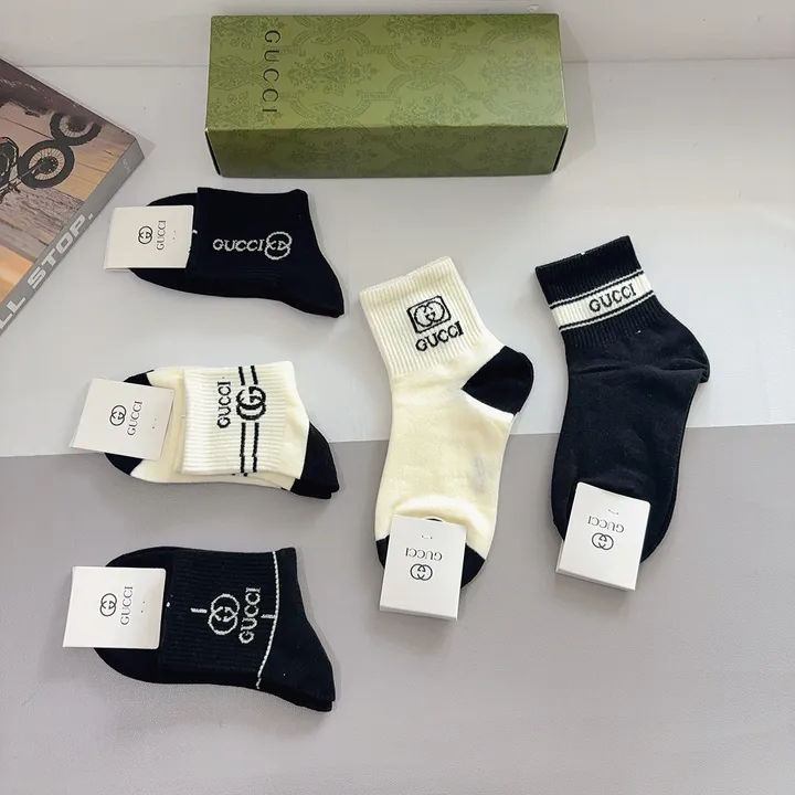スーパーコピー グッチ 靴下