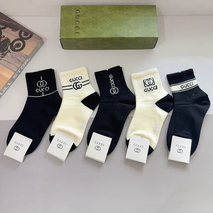 スーパーコピー グッチ 靴下