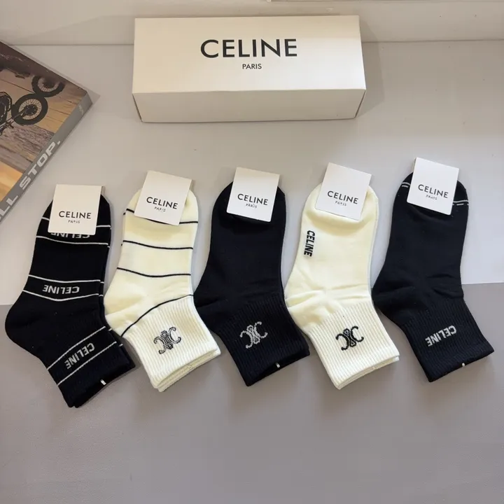 スーパーコピー ディオール 靴下